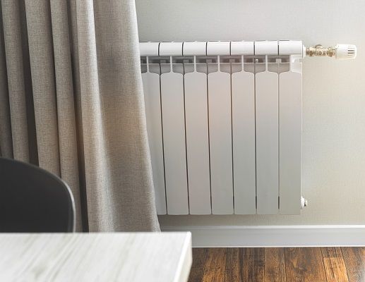 Radiateur avec rideau devant